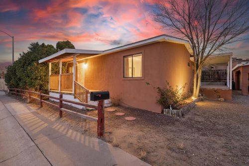 730 Vista Del Camino Street Sw, Albuquerque, NM, 87105 | Card Image