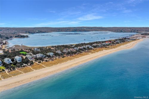 171 Harbor Beach Rd, Mount Sinai, NY, 11766-1301 | Card Image