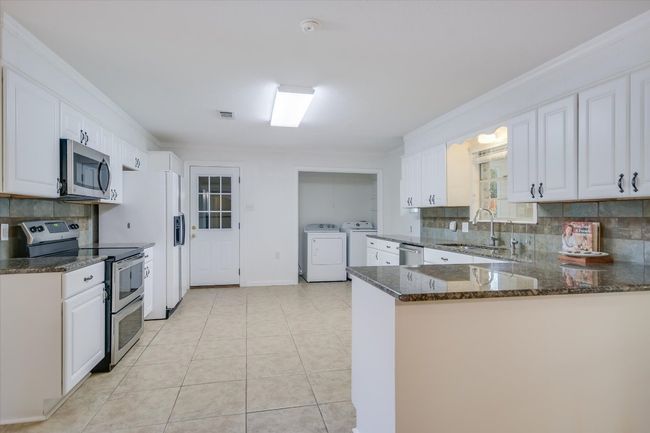 Large updated country kitchen | Image 10