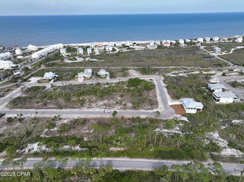 135 Hemmingway Cir, Port St. Joe, FL, 32456-4175 | Card Image