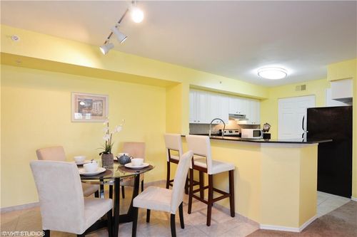 apt-109-8215 Ibis Club Dr, NAPLES, FL, 34104-9505 | Card Image