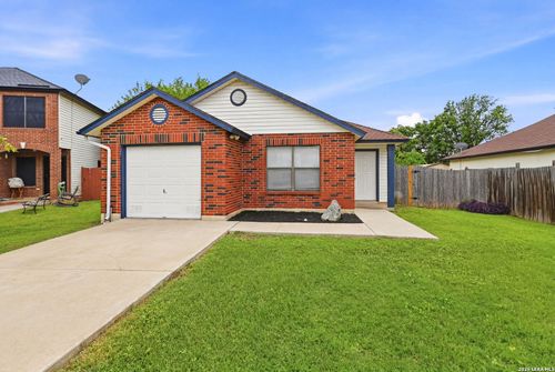 7810 Kinglet Ct, San Antonio, TX, 78251-2457 | Card Image