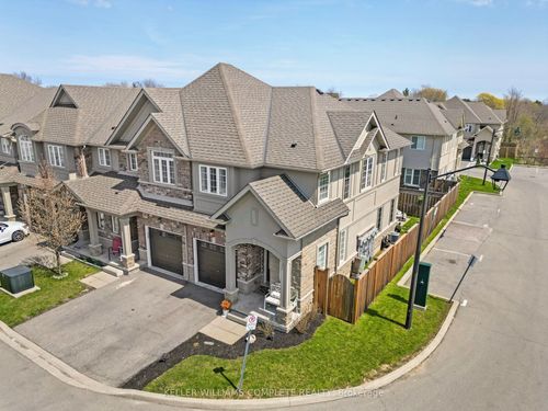 16-21 Madonna Dr, Hamilton, ON, L9B0H1 | Card Image