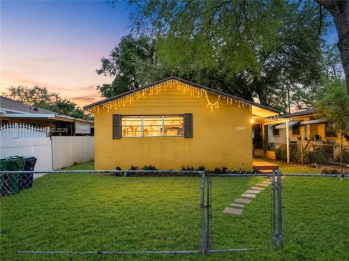 2760 Nw 58th St, Miami, FL, 33142-2242 | Card Image