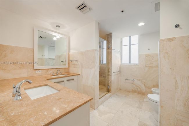 305 - 3540 Main Hwy, Condo with 2 bedrooms, 2 bathrooms and null parking in Coconut Grove FL | Image 10