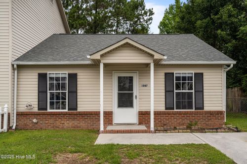 1087 W Pueblo Dr, Jacksonville, NC, 28546-9503 | Card Image
