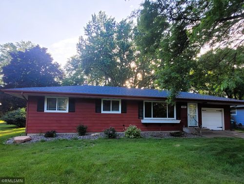 3891 E County Line N, White Bear Lake, MN, 55110-4972 | Card Image