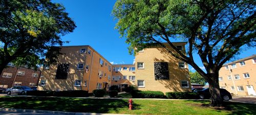 2w-3810 Ruby St, Schiller Park, IL, 60176-2462 | Card Image