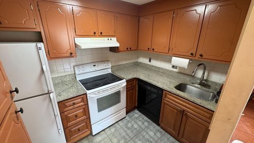 apt-71-287 Harvard St, Cambridge, MA, 02139-2370 | Card Image