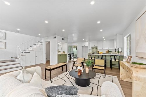 apt-b-619 N Wilson Ave, Pasadena, CA, 91106-1195 | Card Image