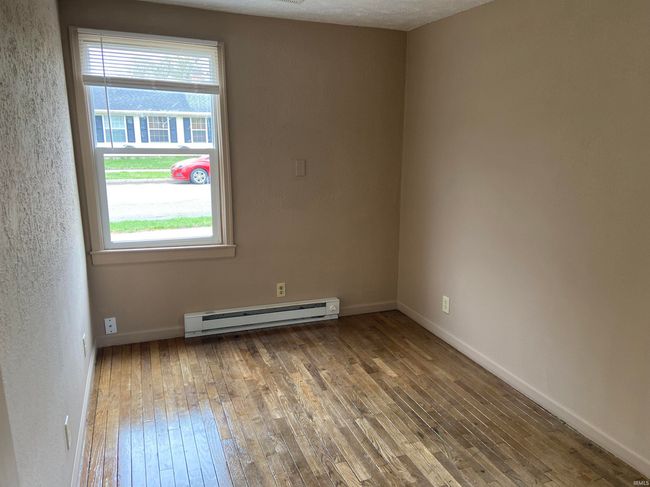 1004 Beale St, House other with 3 bedrooms, 1 bathrooms and null parking in South Bend IN | Image 13