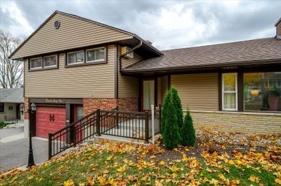 1365 Dobbin Ave, House other with 2 bedrooms, 2 bathrooms and 4 parking in Peterborough ON | Image 3