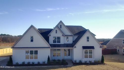 13593 Landry Ln, Olive Branch, MS, 38654-1182 | Card Image