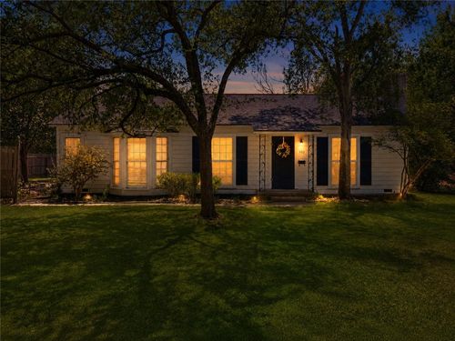 305 Hensel Ave, Bryan, TX, 77801-4558 | Card Image