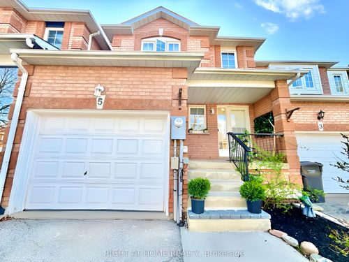 5 Torada Crt, Brampton, ON, L7A1H5 | Card Image