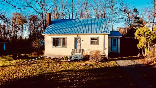 102 Cottage St, Pictou, NS, B0K1H0 | Card Image