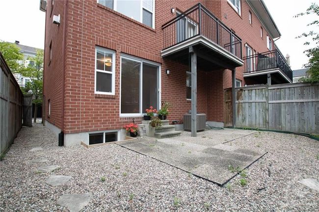 8 Kingsbridge Pvt, House attached with 3 bedrooms, 3 bathrooms and 2 parking in Ottawa ON | Image 30
