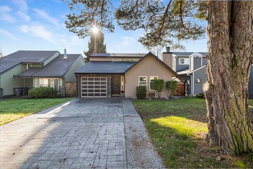 19452 61 Ave, Surrey, BC, V3S7L3 | Card Image