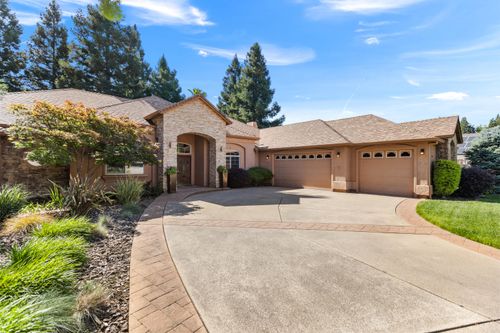 2615 Templeton Drive, Redding, CA, 96002 | Card Image