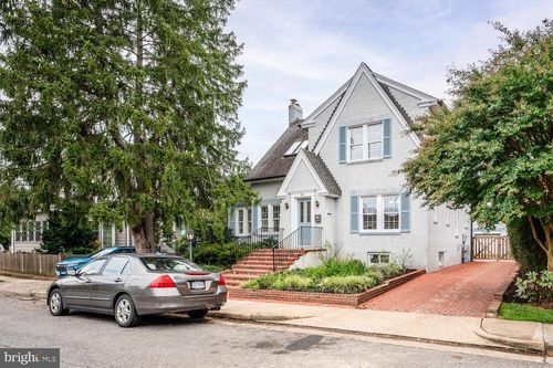104 W Myrtle St, ALEXANDRIA, VA, 22301-2425 | Card Image
