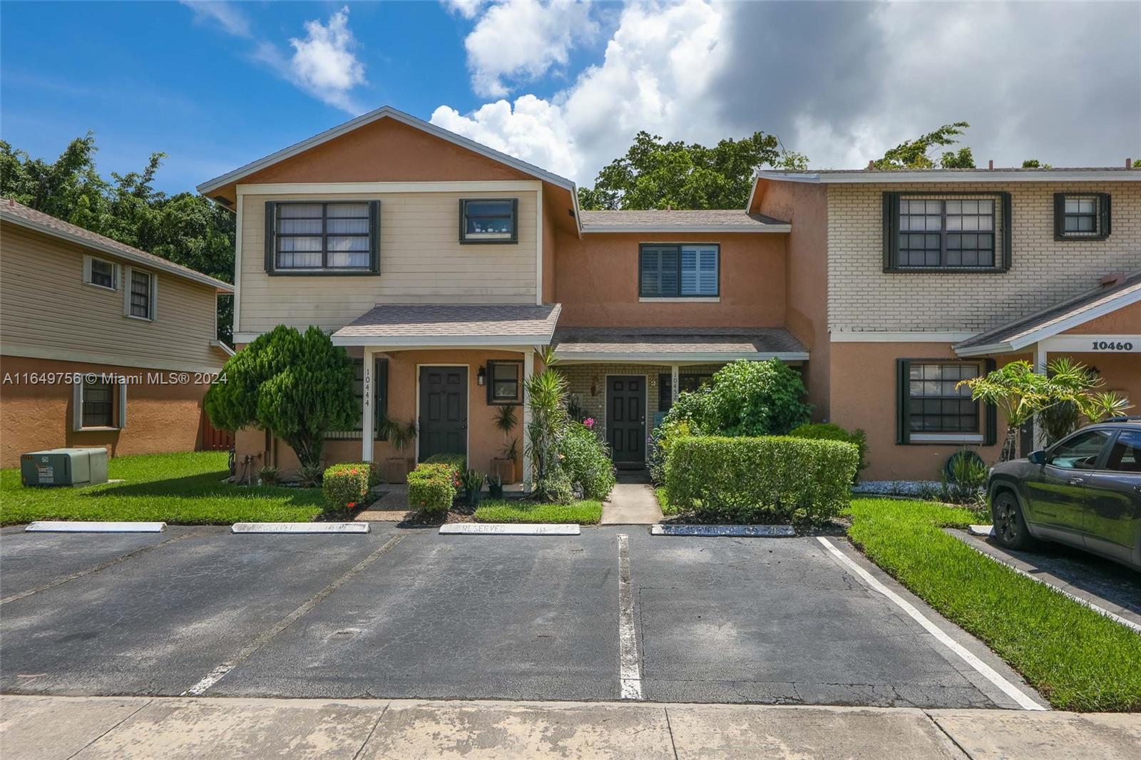 3rd St, Pembroke Pines, FL 33026