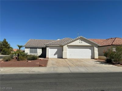 356 John Henry Drive, House other with 3 bedrooms, 2 bathrooms and null parking in Henderson NV | Image 1