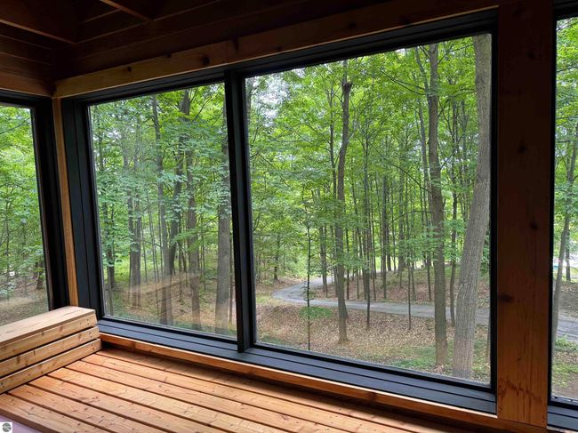 400 W Broadway, House other with 3 bedrooms, 2 bathrooms and null parking in Suttons Bay MI | Image 23