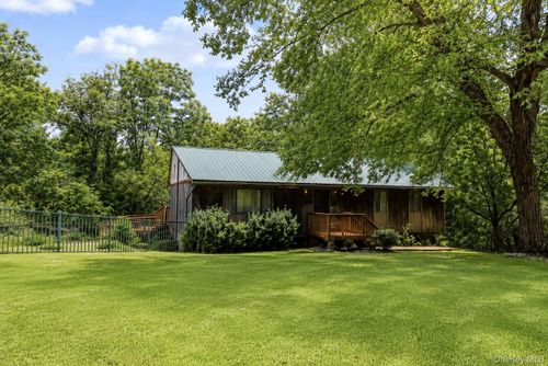 28 Sunrise Ter, Bloomingburg, NY, 12721-4308 | Card Image