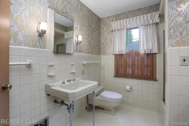 Full bath | Image 20
