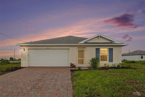 9012 W Justice Cir, Labelle, FL, 33935-8414 | Card Image