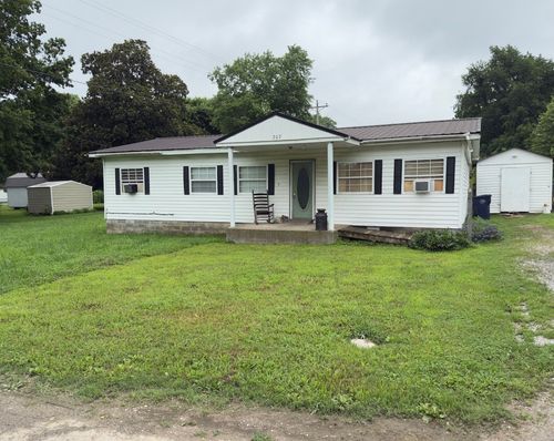 207 W Hill St, Cornersville, TN, 37047-4229 | Card Image