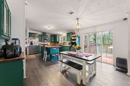 216 Squirrel Run, Paige, TX, 78659-4980 | Card Image
