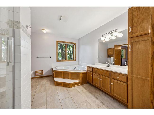 1110 Partridge Ln, House other with 5 bedrooms, 4 bathrooms and 4 parking in Hudson WI | Image 13