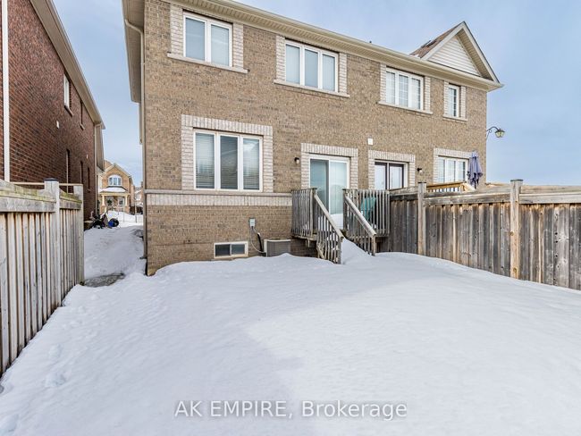 856 Miltonbrook Cres, House attached with 4 bedrooms, 3 bathrooms and 2 parking in Milton ON | Image 47