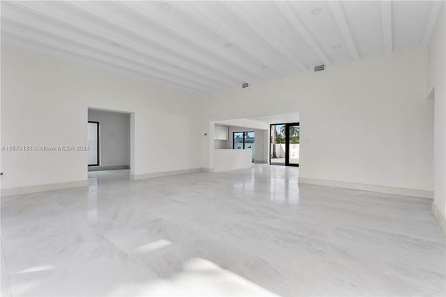 1115 N Northlake Dr, House other with 3 bedrooms, 3 bathrooms and null parking in Hollywood FL | Image 4