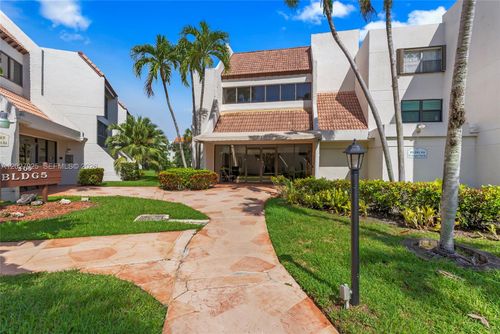 103-301 Racquet Club Rd, Weston, FL, 33326-1102 | Card Image