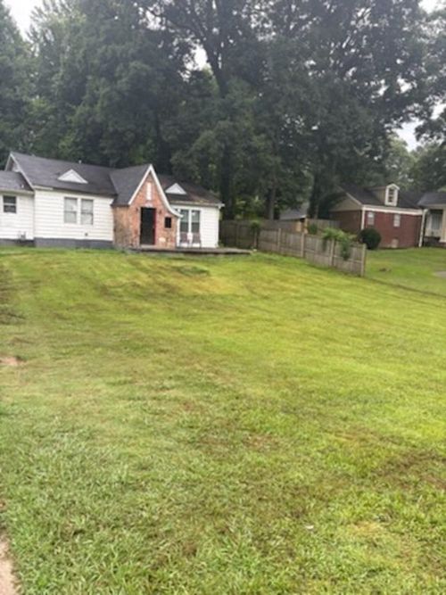 2886 Overton Crossing St, Memphis, TN, 38127-8014 | Card Image