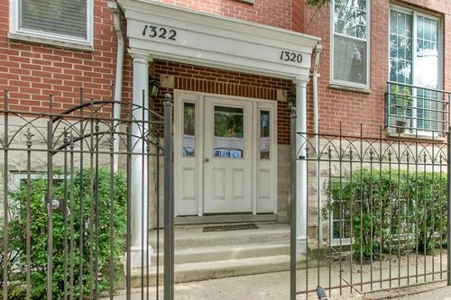 apt-2w-1322 W Belmont Ave, Chicago, IL, 60657-9681 | Card Image