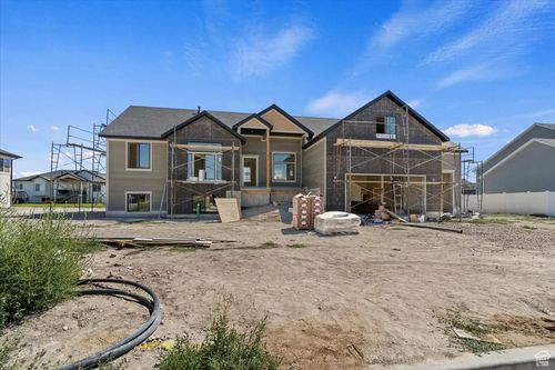 2519 W 2950 N, Farr West, UT, 84404-2010 | Card Image