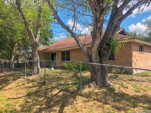 10446 5th St, Pettus, TX, 78146 | Card Image