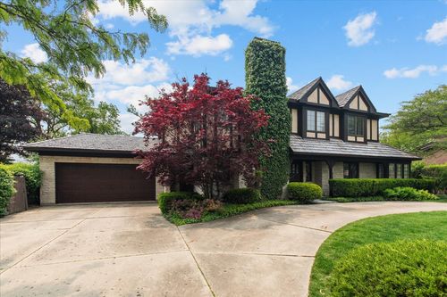 281 Michigan Ave, Highwood, IL, 60040-1808 | Card Image