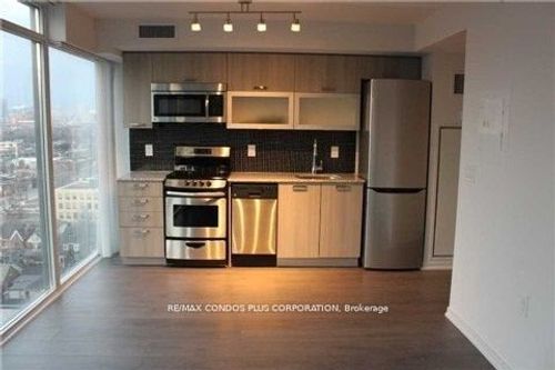 1821e-36 Lisgar St, Toronto, ON, M6J0C7 | Card Image