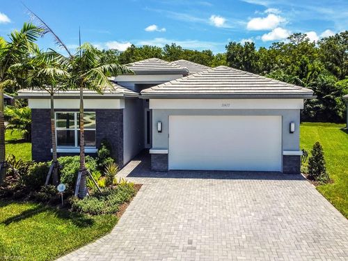 11417 Jacaranda Dr, NAPLES, FL, 34120-3847 | Card Image