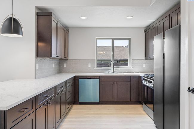 10510 Danube Dr, House other with 4 bedrooms, 2 bathrooms and 3 parking in Pasco WA | Image 10