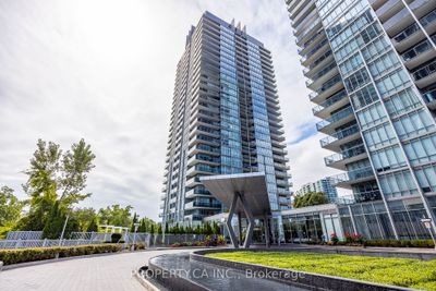 2102 - 88 Park Lawn Rd, Condo with 1 bedrooms, 1 bathrooms and 1 parking in Etobicoke ON | Image 2