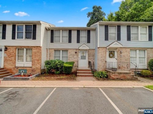 71 Ridge St, Orange, NJ, 07050-1642 | Card Image