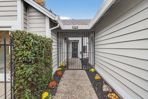 1005 Harrington Way, Carmichael, CA, 95608-6166 | Card Image