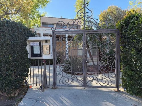 105-10331 Lindley Ave, Porter Ranch, CA, 91326-3504 | Card Image