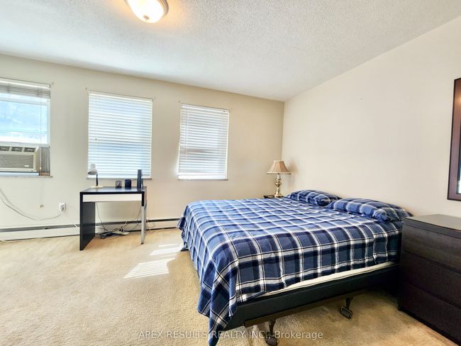 204 - 38 Charlton Ave W, Condo with 2 bedrooms, 2 bathrooms and null parking in Hamilton ON | Image 14