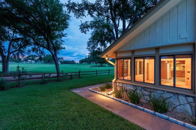 SUN ROOM & SLICK ROCK GOLF COURSE | Image 5